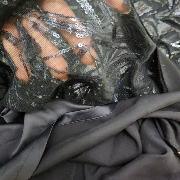 Vince Camuto Navy Sequin Dress Size 12 - Picture 10 of 14